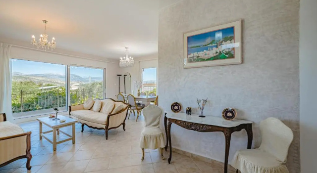 J&K Villa House suites, Забронировать Вилла Виллы Коропи, Вилла