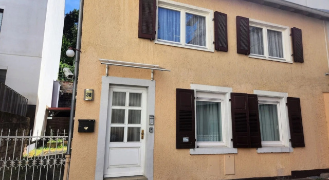 Entire House for Fitters and Craftsmen