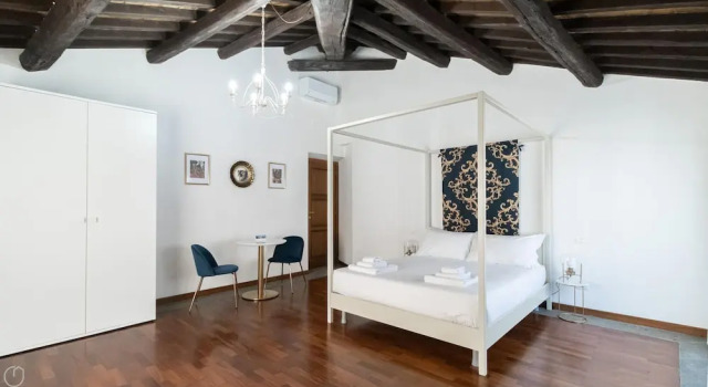 Italianway - Barberini 6 Opulentia, Забронировать Апартаменты/квартира Рим Лацио, рядом с Посольство США в Риме