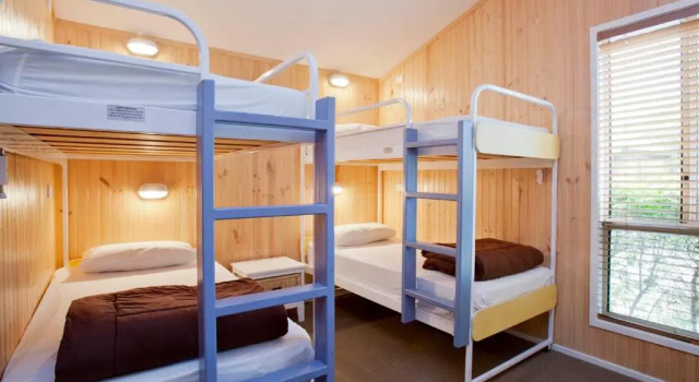 Коттедж с красивым видом из окна NRMA Ocean Beach Holiday Resort