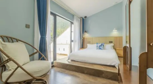 Кровать в общем номере с 6 комнатами Cloud RAINBOW· Monet Garden · Stream Tracing Resort Homestay