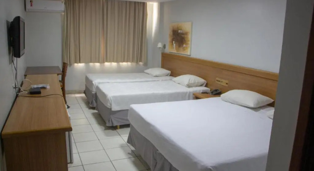 Четырёхместный номер Standard Hotel Golden Park Rio de Janeiro Aeroporto By Nacional Inn