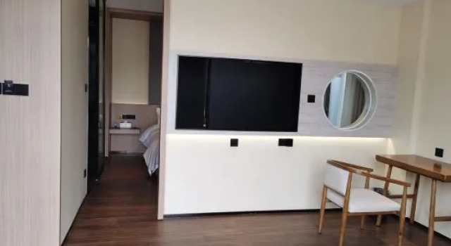 Люкс Boning Hotel (Ningbo Wanren Beach)