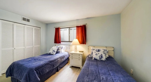 Queens Grant 733