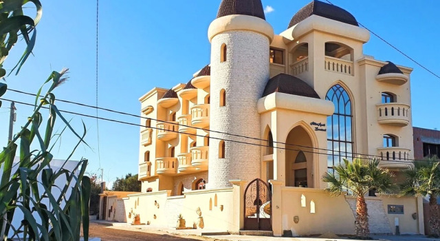 Aktivaparthotel Laourient With Restaurant, and Possibility for Half Board, Rezerwuj Dom wakacyjny Domki letniskowe w Al-Mahdijja, Domek