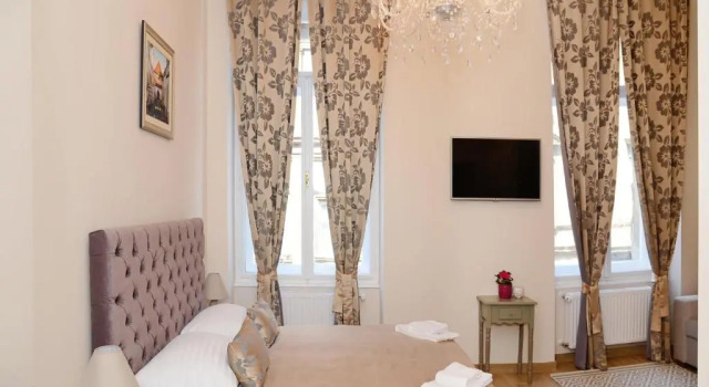 Двухместный номер Standard Apartments & Rooms Flowers
