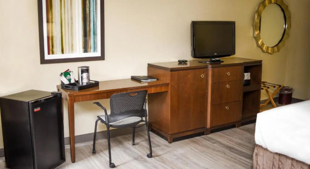 Номер Standard Fairway Inn & Suites