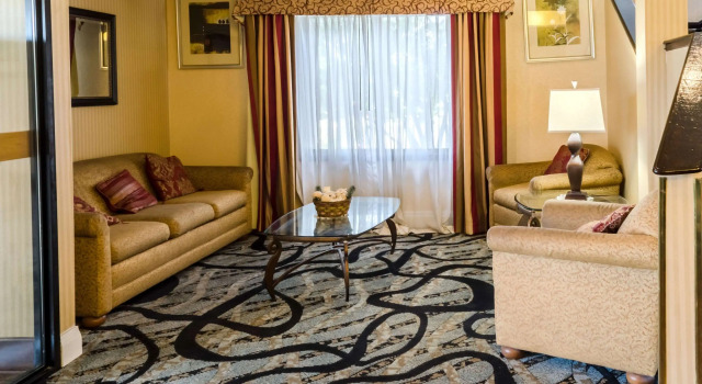 Extend A Suites Meridian, Забронировать Отель Меридиан Миссисипи, рядом с United States Rare Coin &amp; Currency