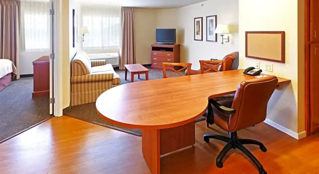 Двухместный номер Standard Candlewood Suites Fayetteville – University of Arkansas by IHG
