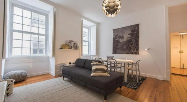 Апартаменты Lovelystay - Spacious 2Br Downtown - 5 Min To River