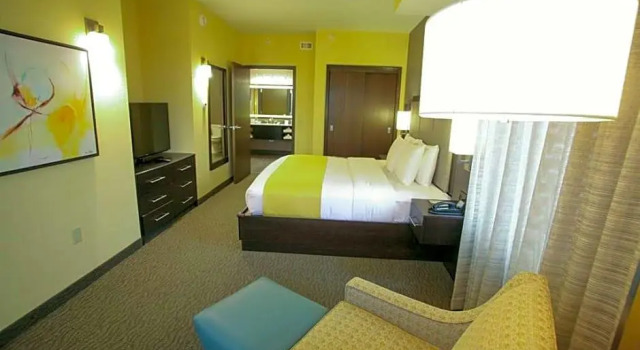 Полулюкс DoubleTree by Hilton Bemidji