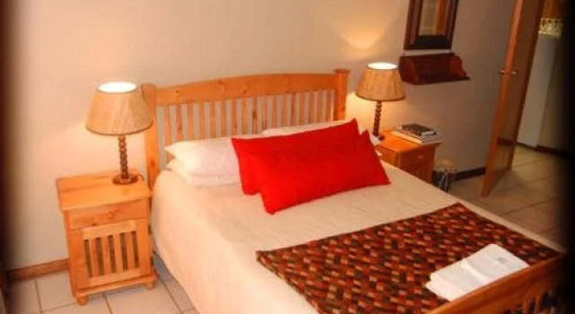 Bezuidenhout Guest House, Забронировать Гостевой дом Отели Барбертон с бассейном, Бассейн