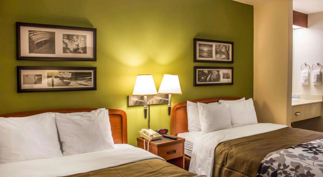 Четырёхместный номер Standard Sleep Inn Raleigh Durham Airport