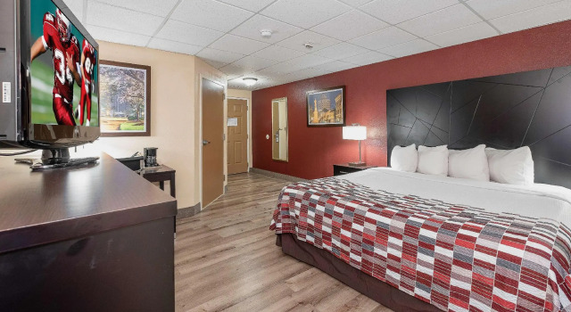 Номер Deluxe Red Roof Inn & Suites Macon