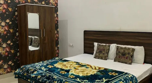 Номер Standard Hotel Indra Palace By GRB