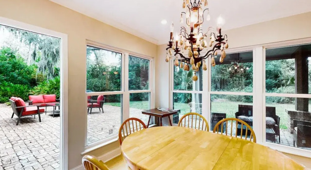 Коттедж Dog-friendly Home With Central AC, Washer/dryer & Spacious Backyard - Near Beach