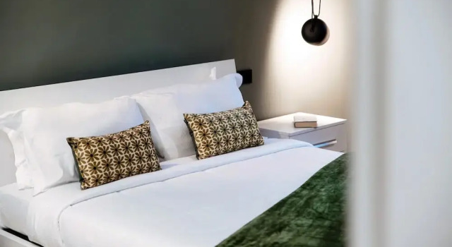 Hidden Lodge, Забронировать Апартаменты/квартира Апартаменты Комо, рядом с Площадь Победы, Апартаменты/квартира