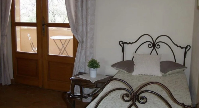 Le Verger, Book Bed and Breakfast Hoteller i Gordes med pool, Swimmingpool