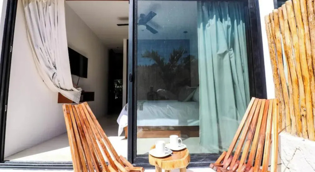 Апартаменты Comfort Charming Jungle Apartment Rooftop BBQ