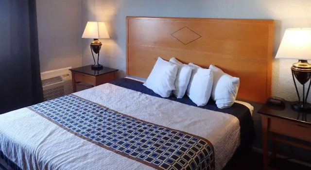 Номер Standard Quality Inn Jersey Shore Beach