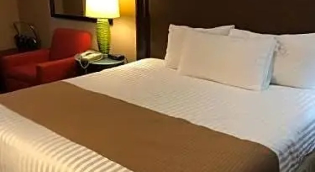 Номер Superior Coast Courtenay Hotel