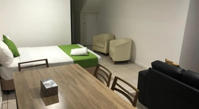 Апартаменты Golf View Motel