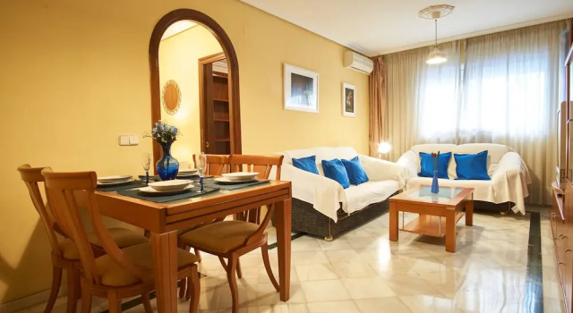 Amplio apartamento en casco histórico