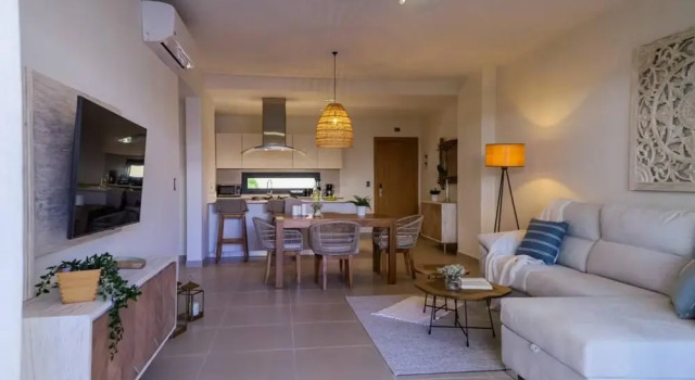 Modern and Spacious Condo Steps From the Beach, Prenota Hotel Bávaro Punta Cana