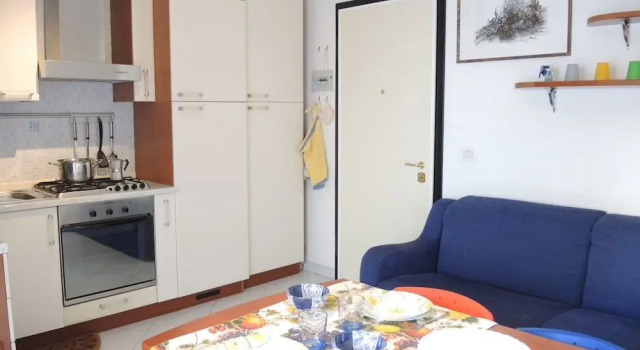 Beachside Flat With Balcony, Prenota Appartamento Hotel a Veneto con parcheggio, Parcheggio