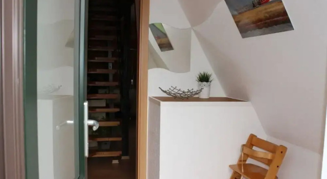 Roof-only House Modern Retreat