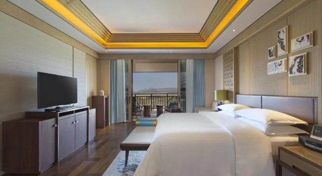 Клубный люкс c 1 комнатой Sheraton Grand Xishuangbanna Hotel