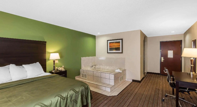 Двухместный номер Standard Quality Inn & Suites - Granbury