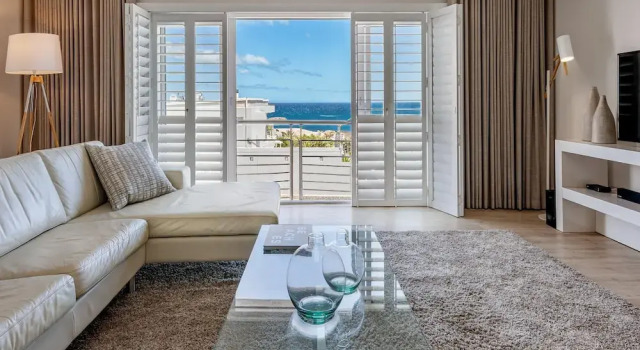 Апартаменты Peaceful Apartment in Camps Bay Sapphire Tide Suite