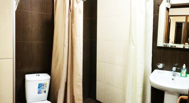 Кровать в общем номере Domino Yerevan Hostel & Tours