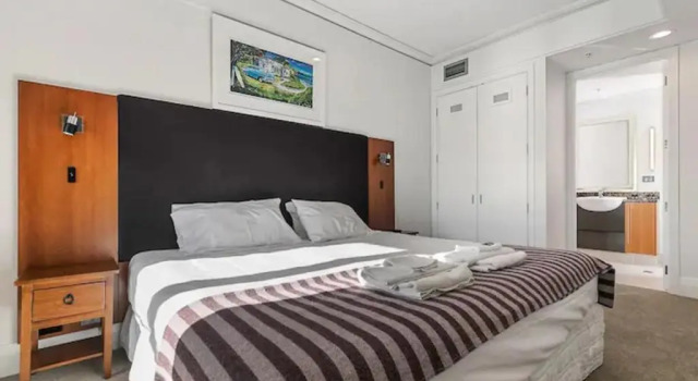 Stunning two-bedroom Viaduct apartment