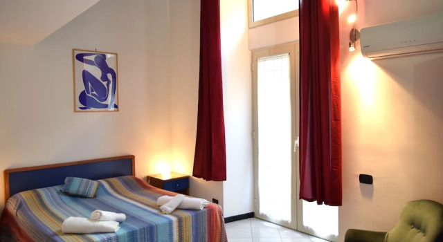 Casa Ferrasio, Забронировать Отель Отели Неаполя с парковкой, рядом с Музей санитарного искусства, Парковка