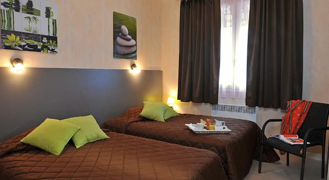 Двухместный номер Superior Logis Hotel Le Prieure