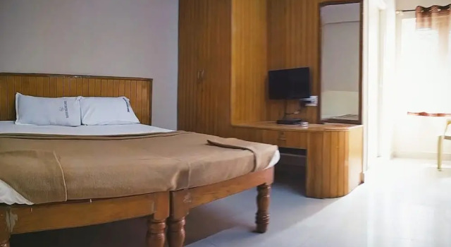 Goroomgo Kaveri Deluxe Lodge Bengaluru, Rezervovat Hotel Hotely v Bangalore s parkováním, Parkování