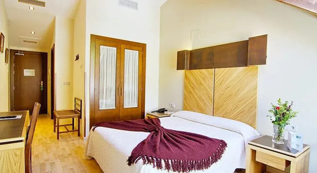 Camping Ordesa, Book Campground Hotels in Torla with a Pool, Swimming Pool