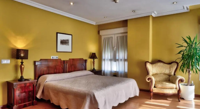 Hostal Costa Gijon, Varaa Hotelli Gijón Costa Verde