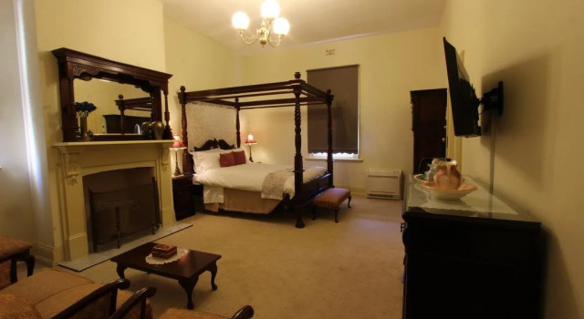 Bairnsdale Bed and Breakfast, Забронировать Отель Бэрнсдейл Gippsland