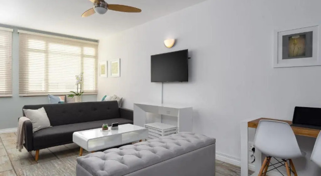 Keerom Apartments by Propr, Забронировать Апартаменты/квартира Апартаменты Кейптауна, рядом с South African National Gallery, Апартаменты/квартира