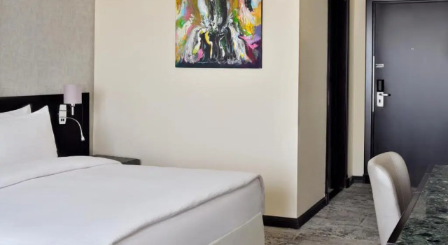 Двухместный люкс Mövenpick Hotel Amman