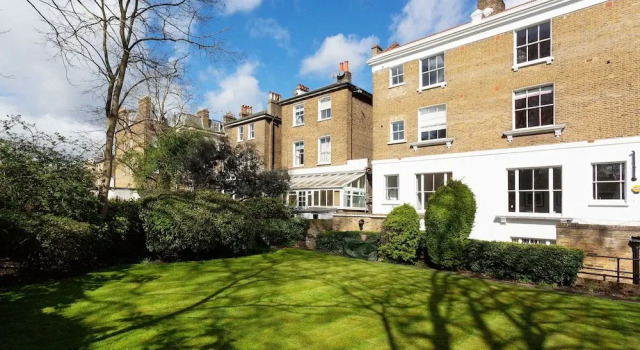 Perfect Pied-a-terre in Clapham by Underthedoormat, Забронировать Апартаменты/квартира Апартаменты Лондона, рядом с Железнодорожный вокзал Клэпхем Джанкшн, Апартаменты/квартира