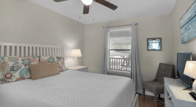 Вилла с видом на бассейн Beachwood Villas 13H