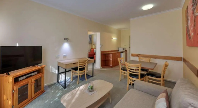 Четырёхместный люкс с 2 комнатами Quality Inn Swan Hill