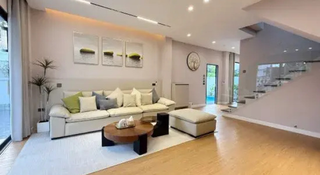 Luxury pool villa near Chiang Mai Old City, 4 bedrooms and 5 bathrooms, Забронировать Вилла Чиангмай провинция Чианг Май