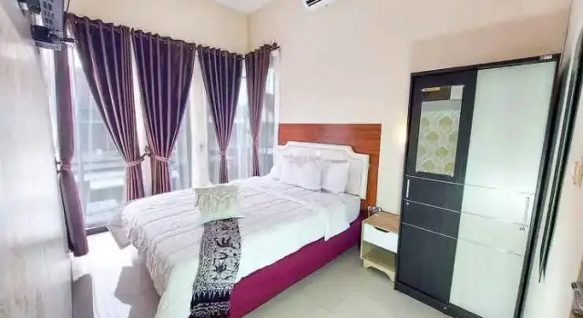 Private Pool Villa Kartika Batu with 3 Full AC Bedroom, Book Villa 4-stjernede hoteller i Batu, nær Jatim Park 2, 4*