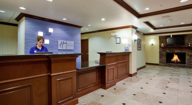 Holiday Inn Express Hotel & Suites Exmore-Eastern Shore, Book Hotel Hoteller i Exmore med parkering, Parkering