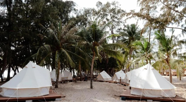 Тент с видом на море Hola Beach-Beach Club & Eco Glamping Resort